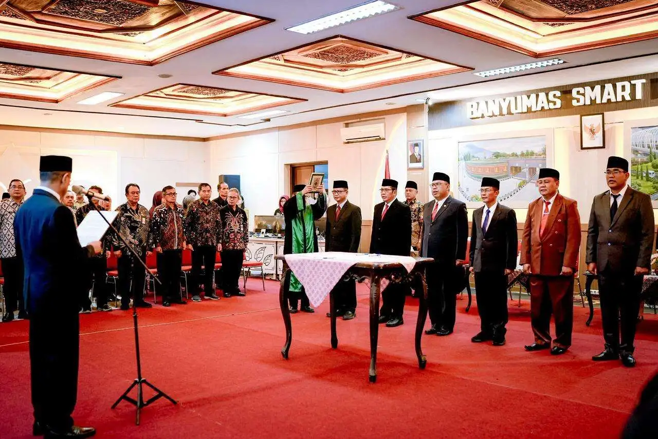Enam Pejabat Baru Banyumas Resmi Dilantik untuk Perkuat Kinerja Pemerintahan